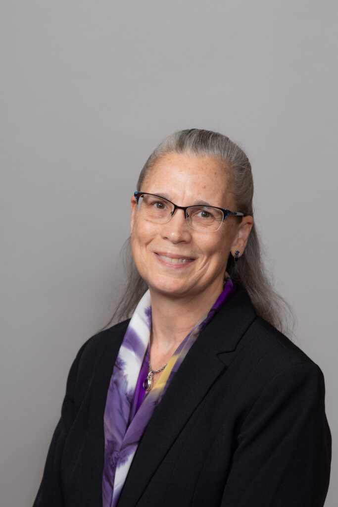 headshot of Cynthia Luneau